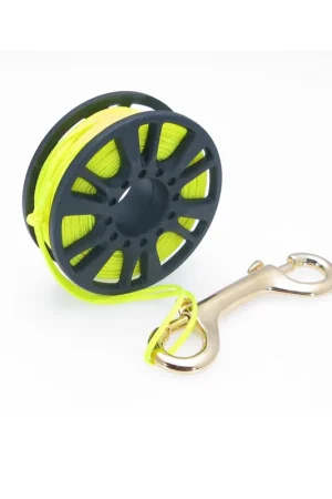 Achat Immédiat - u00c9GALEMENT DISPONIBLES EN PACKS - n Description:Enrouleur type Spool avec 15 m de cable jaune et mousqueton double gu00e2chette de bronze.Parfait pour le du00e9ploiement de la du00e9compression de bouu00e9e ou une utilisation comme fil guide sur de courtes distances.","description_short":"Du00e9vidoir Spool TDS pour Plongu00e8e avec mousqueton et fil jaune 15 m: Enrouleur type Spool subacqua avec 15 m de cable jaune et mousqueton double gu00e2chette de bronze. Parfait pour le du00e9ploiement de la du00e9compression de bouu00e9e ou une utilisation comme fil guide sur de courtes distances.","available_now":"","available_later":"En rupture de stock - Consulter les prochaines disponibilitu00e9s","id":3584,"id_product":3584,"out_of_stock":0,"new":0,"id_product_attribute":"0","quantity_wanted":1,"extraContent":[],"allow_oosp":0,"category":"accessoires-gilets-plongee","category_name":"ACCESSOIRES GILETS PLONGEE","link":"https://www.cascoantiguo.com/fr/multi-accesorios/accessoires-gilets-plongee/devidoir-spool-avec-mousqueton-et-fil-15-m-ama-tds","manufacturer_name":"TDS","attribute_price":0,"price_tax_exc":9.9176,"price_without_reduction":15.00037,"reduction":3.000074,"specific_prices":{"id_specific_price":"316344228","id_specific_price_rule":"0","id_cart":"0","id_product":"3584","id_shop":"1","id_shop_group":"0","id_currency":"0","id_country":"0","id_group":"0","id_customer":"0","id_product_attribute":"0","price":"-1.000000","from_quantity":"1","reduction":"0.200000","reduction_tax":"1","reduction_type":"percentage","from":"0000-00-00 00:00:00","to":"0000-00-00 00:00:00","score":"48"},"quantity":329,"quantity_all_versions":329,"id_image":"fr-default","features":[{"name":"PLUS D'ACCESOIRES","value":"BOBINES","id_feature":"120","position":"63","id_feature_value":"455"},{"name":"SCUBA LOVE","value":"PIu00c8CES ET RECHANGES","id_feature":"161","position":"78","id_feature_value":"692"},{"name":"IDu00c9ES CADEAUX","value":"0-50 u20ac","id_feature":"239","position":"156","id_feature_value":"1038"},{"name":"AQUALUNG - APEKS","value":"u00c9QUIPEMENT Lu00c9GER","id_feature":"241","position":"158","id_feature_value":"1091"}],"attachments":[],"virtual":0,"pack":0,"packItems":[],"nopackprice":0,"customization_required":false,"rate":21,"tax_name":"IVA ES 21%","ecotax_rate":0,"customizations":{"fields":[]},"id_customization":0,"is_customizable":false,"show_quantities":true,"quantity_label":"Produits","quantity_discounts":[],"customer_group_discount":0,"images":[{"cover":"1","id_image":"25545","legend":"Du00c9VIDOIR SPOOL TDS PLONGEE AVEC MOUSQUETON ET FIL 15 M","position":"1","bySize":{"small_default":{"url":"https://www.cascoantiguo.com/25545-small_default/devidoir-spool-avec-mousqueton-et-fil-15-m-ama.jpg","width":80,"height":104,"sources":{"jpg":"https://www.cascoantiguo.com/25545-small_default/devidoir-spool-avec-mousqueton-et-fil-15-m-ama.jpg","webp":"https://www.cascoantiguo.com/25545-small_default/devidoir-spool-avec-mousqueton-et-fil-15-m-ama.webp"}},"cart_default":{"url":"https://www.cascoantiguo.com/25545-cart_default/devidoir-spool-avec-mousqueton-et-fil-15-m-ama.jpg","width":126,"height":163,"sources":{"jpg":"https://www.cascoantiguo.com/25545-cart_default/devidoir-spool-avec-mousqueton-et-fil-15-m-ama.jpg","webp":"https://www.cascoantiguo.com/25545-cart_default/devidoir-spool-avec-mousqueton-et-fil-15-m-ama.webp"}},"home_default":{"url":"https://www.cascoantiguo.com/25545-home_default/devidoir-spool-avec-mousqueton-et-fil-15-m-ama.jpg","width":353,"height":489,"sources":{"jpg":"https://www.cascoantiguo.com/25545-home_default/devidoir-spool-avec-mousqueton-et-fil-15-m-ama.jpg","webp":"https://www.cascoantiguo.com/25545-home_default/devidoir-spool-avec-mousqueton-et-fil-15-m-ama.webp"}},"medium_default":{"url":"https://www.cascoantiguo.com/25545-medium_default/devidoir-spool-avec-mousqueton-et-fil-15-m-ama.jpg","width":500,"height":650,"sources":{"jpg":"https://www.cascoantiguo.com/25545-medium_default/devidoir-spool-avec-mousqueton-et-fil-15-m-ama.jpg","webp":"https://www.cascoantiguo.com/25545-medium_default/devidoir-spool-avec-mousqueton-et-fil-15-m-ama.webp"}},"fpf_image":{"url":"https://www.cascoantiguo.com/25545-fpf_image/devidoir-spool-avec-mousqueton-et-fil-15-m-ama.jpg","width":1200,"height":630,"sources":{"jpg":"https://www.cascoantiguo.com/25545-fpf_image/devidoir-spool-avec-mousqueton-et-fil-15-m-ama.jpg","webp":"https://www.cascoantiguo.com/25545-fpf_image/devidoir-spool-avec-mousqueton-et-fil-15-m-ama.webp"}},"large_default":{"url":"https://www.cascoantiguo.com/25545-large_default/devidoir-spool-avec-mousqueton-et-fil-15-m-ama.jpg","width":1000,"height":1300,"sources":{"jpg":"https://www.cascoantiguo.com/25545-large_default/devidoir-spool-avec-mousqueton-et-fil-15-m-ama.jpg","webp":"https://www.cascoantiguo.com/25545-large_default/devidoir-spool-avec-mousqueton-et-fil-15-m-ama.webp"}}},"small":{"url":"https://www.cascoantiguo.com/25545-small_default/devidoir-spool-avec-mousqueton-et-fil-15-m-ama.jpg","width":80,"height":104,"sources":{"jpg":"https://www.cascoantiguo.com/25545-small_default/devidoir-spool-avec-mousqueton-et-fil-15-m-ama.jpg","webp":"https://www.cascoantiguo.com/25545-small_default/devidoir-spool-avec-mousqueton-et-fil-15-m-ama.webp"}},"medium":{"url":"https://www.cascoantiguo.com/25545-medium_default/devidoir-spool-avec-mousqueton-et-fil-15-m-ama.jpg","width":500,"height":650,"sources":{"jpg":"https://www.cascoantiguo.com/25545-medium_default/devidoir-spool-avec-mousqueton-et-fil-15-m-ama.jpg","webp":"https://www.cascoantiguo.com/25545-medium_default/devidoir-spool-avec-mousqueton-et-fil-15-m-ama.webp"}},"large":{"url":"https://www.cascoantiguo.com/25545-large_default/devidoir-spool-avec-mousqueton-et-fil-15-m-ama.jpg","width":1000,"height":1300,"sources":{"jpg":"https://www.cascoantiguo.com/25545-large_default/devidoir-spool-avec-mousqueton-et-fil-15-m-ama.jpg","webp":"https://www.cascoantiguo.com/25545-large_default/devidoir-spool-avec-mousqueton-et-fil-15-m-ama.webp"}},"associatedVariants":[]}],"cover":{"cover":"1","id_image":"25545","legend":"Du00c9VIDOIR SPOOL TDS PLONGEE AVEC MOUSQUETON ET FIL 15 M","position":"1","bySize":{"small_default":{"url":"https://www.cascoantiguo.com/25545-small_default/devidoir-spool-avec-mousqueton-et-fil-15-m-ama.jpg","width":80,"height":104,"sources":{"jpg":"https://www.cascoantiguo.com/25545-small_default/devidoir-spool-avec-mousqueton-et-fil-15-m-ama.jpg","webp":"https://www.cascoantiguo.com/25545-small_default/devidoir-spool-avec-mousqueton-et-fil-15-m-ama.webp"}},"cart_default":{"url":"https://www.cascoantiguo.com/25545-cart_default/devidoir-spool-avec-mousqueton-et-fil-15-m-ama.jpg","width":126,"height":163,"sources":{"jpg":"https://www.cascoantiguo.com/25545-cart_default/devidoir-spool-avec-mousqueton-et-fil-15-m-ama.jpg","webp":"https://www.cascoantiguo.com/25545-cart_default/devidoir-spool-avec-mousqueton-et-fil-15-m-ama.webp"}},"home_default":{"url":"https://www.cascoantiguo.com/25545-home_default/devidoir-spool-avec-mousqueton-et-fil-15-m-ama.jpg","width":353,"height":489,"sources":{"jpg":"https://www.cascoantiguo.com/25545-home_default/devidoir-spool-avec-mousqueton-et-fil-15-m-ama.jpg","webp":"https://www.cascoantiguo.com/25545-home_default/devidoir-spool-avec-mousqueton-et-fil-15-m-ama.webp"}},"medium_default":{"url":"https://www.cascoantiguo.com/25545-medium_default/devidoir-spool-avec-mousqueton-et-fil-15-m-ama.jpg","width":500,"height":650,"sources":{"jpg":"https://www.cascoantiguo.com/25545-medium_default/devidoir-spool-avec-mousqueton-et-fil-15-m-ama.jpg","webp":"https://www.cascoantiguo.com/25545-medium_default/devidoir-spool-avec-mousqueton-et-fil-15-m-ama.webp"}},"fpf_image":{"url":"https://www.cascoantiguo.com/25545-fpf_image/devidoir-spool-avec-mousqueton-et-fil-15-m-ama.jpg","width":1200,"height":630,"sources":{"jpg":"https://www.cascoantiguo.com/25545-fpf_image/devidoir-spool-avec-mousqueton-et-fil-15-m-ama.jpg","webp":"https://www.cascoantiguo.com/25545-fpf_image/devidoir-spool-avec-mousqueton-et-fil-15-m-ama.webp"}},"large_default":{"url":"https://www.cascoantiguo.com/25545-large_default/devidoir-spool-avec-mousqueton-et-fil-15-m-ama.jpg","width":1000,"height":1300,"sources":{"jpg":"https://www.cascoantiguo.com/25545-large_default/devidoir-spool-avec-mousqueton-et-fil-15-m-ama.jpg","webp":"https://www.cascoantiguo.com/25545-large_default/devidoir-spool-avec-mousqueton-et-fil-15-m-ama.webp"}}},"small":{"url":"https://www.cascoantiguo.com/25545-small_default/devidoir-spool-avec-mousqueton-et-fil-15-m-ama.jpg","width":80,"height":104,"sources":{"jpg":"https://www.cascoantiguo.com/25545-small_default/devidoir-spool-avec-mousqueton-et-fil-15-m-ama.jpg","webp":"https://www.cascoantiguo.com/25545-small_default/devidoir-spool-avec-mousqueton-et-fil-15-m-ama.webp"}},"medium":{"url":"https://www.cascoantiguo.com/25545-medium_default/devidoir-spool-avec-mousqueton-et-fil-15-m-ama.jpg","width":500,"height":650,"sources":{"jpg":"https://www.cascoantiguo.com/25545-medium_default/devidoir-spool-avec-mousqueton-et-fil-15-m-ama.jpg","webp":"https://www.cascoantiguo.com/25545-medium_default/devidoir-spool-avec-mousqueton-et-fil-15-m-ama.webp"}},"large":{"url":"https://www.cascoantiguo.com/25545-large_default/devidoir-spool-avec-mousqueton-et-fil-15-m-ama.jpg","width":1000,"height":1300,"sources":{"jpg":"https://www.cascoantiguo.com/25545-large_default/devidoir-spool-avec-mousqueton-et-fil-15-m-ama.jpg","webp":"https://www.cascoantiguo.com/25545-large_default/devidoir-spool-avec-mousqueton-et-fil-15-m-ama.webp"}},"associatedVariants":[]},"has_discount":true,"discount_type":"percentage","discount_percentage":"-20%","discount_percentage_absolute":"20%","discount_amount":"3,00u00a0u20ac","discount_amount_to_display":"-3,00u00a0u20ac","price_amount":12,"unit_price_full":"","show_availability":true,"availability_message":"","availability_date":null,"availability":"available"},"file_size_formatted":null,"attachments":[],"quantity_discounts":[],"reference_to_display":"BRTDCRSPOOL15A","grouped_features":{"PLUS D'ACCESOIRES":{"name":"PLUS D'ACCESOIRES","value":"BOBINES","id_feature":"120","position":"63","id_feature_value":"455"},"SCUBA LOVE":{"name":"SCUBA LOVE","value":"PIu00c8CES ET RECHANGES","id_feature":"161","position":"78","id_feature_value":"692"},"IDu00c9ES CADEAUX":{"name":"IDu00c9ES CADEAUX","value":"0-50 u20ac","id_feature":"239","position":"156","id_feature_value":"1038"},"AQUALUNG - APEKS":{"name":"AQUALUNG - APEKS","value":"u00c9QUIPEMENT Lu00c9GER","id_feature":"241","position":"158","id_feature_value":"1091"}},"seo_availability":"https://schema.org/InStock","labels":{"tax_short":"TTC","tax_long":"TTC"},"ecotax":{"value":"0,00u00a0u20ac","amount":0,"rate":0},"flags":{"discount":{"type":"discount","label":"-20%"}},"main_variants":[],"combination_specific_data":null,"specific_references":{"EAN-13":"8435518904472"},"id_shop_default":"1","id_manufacturer":"540","id_supplier":"0","reference":"BRTDCRSPOOL15A","supplier_reference":"","location":"","width":"0.000000","height":"0.000000","depth":"0.000000","weight":"0.500000","quantity_discount":"0","ean13":"8435518904472","isbn":"","upc":"","mpn":"","cache_is_pack":"0","cache_has_attachments":"0","is_virtual":"0","state":"1","additional_delivery_times":"1","delivery_in_stock":"","delivery_out_stock":"","product_type":"standard","id_category_default":"1040","id_tax_rules_group":"54","on_sale":"0","online_only":"0","minimal_quantity":"1","low_stock_threshold":null,"low_stock_alert":"0","price":"12,00u00a0u20ac","wholesale_price":"2.711801","unity":"","unit_price":"","unit_price_ratio":0,"additional_shipping_cost":"0.000000","customizable":"0","text_fields":"0","uploadable_files":"0","active":"1","redirect_type":"404","id_type_redirected":"0","available_for_order":"1","available_date":"0000-00-00","show_condition":"0","indexed":"1","visibility":"both","cache_default_attribute":"0","advanced_stock_management":"0","date_add":"2018-04-03 10:39:39","date_upd":"2026-06-10 10:19:44","pack_stock_type":"3","meta_description":"","meta_keywords":"nplongu00e9e, accessoires, complu00e9ment, subacqua, loisirs, sports, du00e9vidoir, bobine, mousquetonsn","meta_title":"Du00c9VIDOIR SPOOL TDS PLONGEE AVEC MOUSQUETON ET FIL 15 M","link_rewrite":"devidoir-spool-avec-mousqueton-et-fil-15-m-ama","name":"Du00c9VIDOIR SPOOL AVEC MOUSQUETON ET FIL 15 M","description":" n n n n n n n n - u00c9GALEMENT DISPONIBLES EN PACKS - n n n n n n n n n n n n n n n n n n n n n n n n n n Description:Enrouleur type Spool avec 15 m de cable jaune et mousqueton double gu00e2chette de bronze.Parfait pour le du00e9ploiement de la du00e9compression de bouu00e9e ou une utilisation comme fil guide sur de courtes distances.n n n n n n n n n n ","description_short":"Du00e9vidoir Spool TDS pour Plongu00e8e avec mousqueton et fil jaune 15 m: Enrouleur type Spool subacqua avec 15 m de cable jaune et mousqueton double gu00e2chette de bronze. Parfait pour le du00e9ploiement de la du00e9compression de bouu00e9e ou une utilisation comme fil guide sur de courtes distances.","available_now":"","available_later":"En rupture de stock - Consulter les prochaines disponibilitu00e9s","id_product":3584,"out_of_stock":0,"new":0,"id_product_attribute":"0","cart_quantity":"0","quantity_wanted":1,"extraContent":[],"ecotax_tax_inc":"0,00u00a0u20ac","allow_oosp":0,"cover_image_id":"25545","category":"accessoires-gilets-plongee","category_name":"ACCESSOIRES GILETS PLONGEE","link":"https://www.cascoantiguo.com/fr/multi-accesorios/accessoires-gilets-plongee/devidoir-spool-avec-mousqueton-et-fil-15-m-ama-tds","manufacturer_name":"TDS","attribute_price":0,"price_tax_exc":9.9176,"price_without_reduction":15.00037,"price_without_reduction_without_tax":12.397,"reduction":3.000074,"reduction_without_tax":2.4794,"specific_prices":{"id_specific_price":"316344228","id_specific_price_rule":"0","id_cart":"0","id_product":"3584","id_shop":"1","id_shop_group":"0","id_currency":"0","id_country":"0","id_group":"0","id_customer":"0","id_product_attribute":"0","price":"-1.000000","from_quantity":"1","reduction":"0.200000","reduction_tax":"1","reduction_type":"percentage","from":"0000-00-00 00:00:00","to":"0000-00-00 00:00:00","score":"48"},"quantity":329,"quantity_all_versions":329,"id_image":"fr-default","features":[{"name":"PLUS D'ACCESOIRES","value":"BOBINES","id_feature":"120","position":"63","id_feature_value":"455"},{"name":"SCUBA LOVE","value":"PIu00c8CES ET RECHANGES","id_feature":"161","position":"78","id_feature_value":"692"},{"name":"IDu00c9ES CADEAUX","value":"0-50 u20ac","id_feature":"239","position":"156","id_feature_value":"1038"},{"name":"AQUALUNG - APEKS","value":"u00c9QUIPEMENT Lu00c9GER","id_feature":"241","position":"158","id_feature_value":"1091"}],"virtual":0,"pack":0,"packItems":[],"nopackprice":0,"customization_required":false,"rate":21,"tax_name":"IVA ES 21%","ecotax_rate":0,"unit_price_tax_excluded":0,"unit_price_tax_included":0,"customizations":{"fields":[]},"id_customization":0,"is_customizable":false,"show_quantities":true,"quantity_label":"Produits","customer_group_discount":0,"title":"Du00c9VIDOIR SPOOL AVEC MOUSQUETON ET FIL 15 M","rounded_display_price":12,"images":[{"cover":"1","id_image":"25545","legend":"Du00c9VIDOIR SPOOL TDS PLONGEE AVEC MOUSQUETON ET FIL 15 M","position":"1","bySize":{"small_default":{"url":"https://www.cascoantiguo.com/25545-small_default/devidoir-spool-avec-mousqueton-et-fil-15-m-ama.jpg","width":80,"height":104,"sources":{"jpg":"https://www.cascoantiguo.com/25545-small_default/devidoir-spool-avec-mousqueton-et-fil-15-m-ama.jpg","webp":"https://www.cascoantiguo.com/25545-small_default/devidoir-spool-avec-mousqueton-et-fil-15-m-ama.webp"}},"cart_default":{"url":"https://www.cascoantiguo.com/25545-cart_default/devidoir-spool-avec-mousqueton-et-fil-15-m-ama.jpg","width":126,"height":163,"sources":{"jpg":"https://www.cascoantiguo.com/25545-cart_default/devidoir-spool-avec-mousqueton-et-fil-15-m-ama.jpg","webp":"https://www.cascoantiguo.com/25545-cart_default/devidoir-spool-avec-mousqueton-et-fil-15-m-ama.webp"}},"home_default":{"url":"https://www.cascoantiguo.com/25545-home_default/devidoir-spool-avec-mousqueton-et-fil-15-m-ama.jpg","width":353,"height":489,"sources":{"jpg":"https://www.cascoantiguo.com/25545-home_default/devidoir-spool-avec-mousqueton-et-fil-15-m-ama.jpg","webp":"https://www.cascoantiguo.com/25545-home_default/devidoir-spool-avec-mousqueton-et-fil-15-m-ama.webp"}},"medium_default":{"url":"https://www.cascoantiguo.com/25545-medium_default/devidoir-spool-avec-mousqueton-et-fil-15-m-ama.jpg","width":500,"height":650,"sources":{"jpg":"https://www.cascoantiguo.com/25545-medium_default/devidoir-spool-avec-mousqueton-et-fil-15-m-ama.jpg","webp":"https://www.cascoantiguo.com/25545-medium_default/devidoir-spool-avec-mousqueton-et-fil-15-m-ama.webp"}},"fpf_image":{"url":"https://www.cascoantiguo.com/25545-fpf_image/devidoir-spool-avec-mousqueton-et-fil-15-m-ama.jpg","width":1200,"height":630,"sources":{"jpg":"https://www.cascoantiguo.com/25545-fpf_image/devidoir-spool-avec-mousqueton-et-fil-15-m-ama.jpg","webp":"https://www.cascoantiguo.com/25545-fpf_image/devidoir-spool-avec-mousqueton-et-fil-15-m-ama.webp"}},"large_default":{"url":"https://www.cascoantiguo.com/25545-large_default/devidoir-spool-avec-mousqueton-et-fil-15-m-ama.jpg","width":1000,"height":1300,"sources":{"jpg":"https://www.cascoantiguo.com/25545-large_default/devidoir-spool-avec-mousqueton-et-fil-15-m-ama.jpg","webp":"https://www.cascoantiguo.com/25545-large_default/devidoir-spool-avec-mousqueton-et-fil-15-m-ama.webp"}}},"small":{"url":"https://www.cascoantiguo.com/25545-small_default/devidoir-spool-avec-mousqueton-et-fil-15-m-ama.jpg","width":80,"height":104,"sources":{"jpg":"https://www.cascoantiguo.com/25545-small_default/devidoir-spool-avec-mousqueton-et-fil-15-m-ama.jpg","webp":"https://www.cascoantiguo.com/25545-small_default/devidoir-spool-avec-mousqueton-et-fil-15-m-ama.webp"}},"medium":{"url":"https://www.cascoantiguo.com/25545-medium_default/devidoir-spool-avec-mousqueton-et-fil-15-m-ama.jpg","width":500,"height":650,"sources":{"jpg":"https://www.cascoantiguo.com/25545-medium_default/devidoir-spool-avec-mousqueton-et-fil-15-m-ama.jpg","webp":"https://www.cascoantiguo.com/25545-medium_default/devidoir-spool-avec-mousqueton-et-fil-15-m-ama.webp"}},"large":{"url":"https://www.cascoantiguo.com/25545-large_default/devidoir-spool-avec-mousqueton-et-fil-15-m-ama.jpg","width":1000,"height":1300,"sources":{"jpg":"https://www.cascoantiguo.com/25545-large_default/devidoir-spool-avec-mousqueton-et-fil-15-m-ama.jpg","webp":"https://www.cascoantiguo.com/25545-large_default/devidoir-spool-avec-mousqueton-et-fil-15-m-ama.webp"}},"associatedVariants":[]}],"default_image":{"cover":"1","id_image":"25545","legend":"Du00c9VIDOIR SPOOL TDS PLONGEE AVEC MOUSQUETON ET FIL 15 M","position":"1","bySize":{"small_default":{"url":"https://www.cascoantiguo.com/25545-small_default/devidoir-spool-avec-mousqueton-et-fil-15-m-ama.jpg","width":80,"height":104,"sources":{"jpg":"https://www.cascoantiguo.com/25545-small_default/devidoir-spool-avec-mousqueton-et-fil-15-m-ama.jpg","webp":"https://www.cascoantiguo.com/25545-small_default/devidoir-spool-avec-mousqueton-et-fil-15-m-ama.webp"}},"cart_default":{"url":"https://www.cascoantiguo.com/25545-cart_default/devidoir-spool-avec-mousqueton-et-fil-15-m-ama.jpg","width":126,"height":163,"sources":{"jpg":"https://www.cascoantiguo.com/25545-cart_default/devidoir-spool-avec-mousqueton-et-fil-15-m-ama.jpg","webp":"https://www.cascoantiguo.com/25545-cart_default/devidoir-spool-avec-mousqueton-et-fil-15-m-ama.webp"}},"home_default":{"url":"https://www.cascoantiguo.com/25545-home_default/devidoir-spool-avec-mousqueton-et-fil-15-m-ama.jpg","width":353,"height":489,"sources":{"jpg":"https://www.cascoantiguo.com/25545-home_default/devidoir-spool-avec-mousqueton-et-fil-15-m-ama.jpg","webp":"https://www.cascoantiguo.com/25545-home_default/devidoir-spool-avec-mousqueton-et-fil-15-m-ama.webp"}},"medium_default":{"url":"https://www.cascoantiguo.com/25545-medium_default/devidoir-spool-avec-mousqueton-et-fil-15-m-ama.jpg","width":500,"height":650,"sources":{"jpg":"https://www.cascoantiguo.com/25545-medium_default/devidoir-spool-avec-mousqueton-et-fil-15-m-ama.jpg","webp":"https://www.cascoantiguo.com/25545-medium_default/devidoir-spool-avec-mousqueton-et-fil-15-m-ama.webp"}},"fpf_image":{"url":"https://www.cascoantiguo.com/25545-fpf_image/devidoir-spool-avec-mousqueton-et-fil-15-m-ama.jpg","width":1200,"height":630,"sources":{"jpg":"https://www.cascoantiguo.com/25545-fpf_image/devidoir-spool-avec-mousqueton-et-fil-15-m-ama.jpg","webp":"https://www.cascoantiguo.com/25545-fpf_image/devidoir-spool-avec-mousqueton-et-fil-15-m-ama.webp"}},"large_default":{"url":"https://www.cascoantiguo.com/25545-large_default/devidoir-spool-avec-mousqueton-et-fil-15-m-ama.jpg","width":1000,"height":1300,"sources":{"jpg":"https://www.cascoantiguo.com/25545-large_default/devidoir-spool-avec-mousqueton-et-fil-15-m-ama.jpg","webp":"https://www.cascoantiguo.com/25545-large_default/devidoir-spool-avec-mousqueton-et-fil-15-m-ama.webp"}}},"small":{"url":"https://www.cascoantiguo.com/25545-small_default/devidoir-spool-avec-mousqueton-et-fil-15-m-ama.jpg","width":80,"height":104,"sources":{"jpg":"https://www.cascoantiguo.com/25545-small_default/devidoir-spool-avec-mousqueton-et-fil-15-m-ama.jpg","webp":"https://www.cascoantiguo.com/25545-small_default/devidoir-spool-avec-mousqueton-et-fil-15-m-ama.webp"}},"medium":{"url":"https://www.cascoantiguo.com/25545-medium_default/devidoir-spool-avec-mousqueton-et-fil-15-m-ama.jpg","width":500,"height":650,"sources":{"jpg":"https://www.cascoantiguo.com/25545-medium_default/devidoir-spool-avec-mousqueton-et-fil-15-m-ama.jpg","webp":"https://www.cascoantiguo.com/25545-medium_default/devidoir-spool-avec-mousqueton-et-fil-15-m-ama.webp"}},"large":{"url":"https://www.cascoantiguo.com/25545-large_default/devidoir-spool-avec-mousqueton-et-fil-15-m-ama.jpg","width":1000,"height":1300,"sources":{"jpg":"https://www.cascoantiguo.com/25545-large_default/devidoir-spool-avec-mousqueton-et-fil-15-m-ama.jpg","webp":"https://www.cascoantiguo.com/25545-large_default/devidoir-spool-avec-mousqueton-et-fil-15-m-ama.webp"}},"associatedVariants":[]},"cover":{"cover":"1","id_image":"25545","legend":"Du00c9VIDOIR SPOOL TDS PLONGEE AVEC MOUSQUETON ET FIL 15 M","position":"1","bySize":{"small_default":{"url":"https://www.cascoantiguo.com/25545-small_default/devidoir-spool-avec-mousqueton-et-fil-15-m-ama.jpg","width":80,"height":104,"sources":{"jpg":"https://www.cascoantiguo.com/25545-small_default/devidoir-spool-avec-mousqueton-et-fil-15-m-ama.jpg","webp":"https://www.cascoantiguo.com/25545-small_default/devidoir-spool-avec-mousqueton-et-fil-15-m-ama.webp"}},"cart_default":{"url":"https://www.cascoantiguo.com/25545-cart_default/devidoir-spool-avec-mousqueton-et-fil-15-m-ama.jpg","width":126,"height":163,"sources":{"jpg":"https://www.cascoantiguo.com/25545-cart_default/devidoir-spool-avec-mousqueton-et-fil-15-m-ama.jpg","webp":"https://www.cascoantiguo.com/25545-cart_default/devidoir-spool-avec-mousqueton-et-fil-15-m-ama.webp"}},"home_default":{"url":"https://www.cascoantiguo.com/25545-home_default/devidoir-spool-avec-mousqueton-et-fil-15-m-ama.jpg","width":353,"height":489,"sources":{"jpg":"https://www.cascoantiguo.com/25545-home_default/devidoir-spool-avec-mousqueton-et-fil-15-m-ama.jpg","webp":"https://www.cascoantiguo.com/25545-home_default/devidoir-spool-avec-mousqueton-et-fil-15-m-ama.webp"}},"medium_default":{"url":"https://www.cascoantiguo.com/25545-medium_default/devidoir-spool-avec-mousqueton-et-fil-15-m-ama.jpg","width":500,"height":650,"sources":{"jpg":"https://www.cascoantiguo.com/25545-medium_default/devidoir-spool-avec-mousqueton-et-fil-15-m-ama.jpg","webp":"https://www.cascoantiguo.com/25545-medium_default/devidoir-spool-avec-mousqueton-et-fil-15-m-ama.webp"}},"fpf_image":{"url":"https://www.cascoantiguo.com/25545-fpf_image/devidoir-spool-avec-mousqueton-et-fil-15-m-ama.jpg","width":1200,"height":630,"sources":{"jpg":"https://www.cascoantiguo.com/25545-fpf_image/devidoir-spool-avec-mousqueton-et-fil-15-m-ama.jpg","webp":"https://www.cascoantiguo.com/25545-fpf_image/devidoir-spool-avec-mousqueton-et-fil-15-m-ama.webp"}},"large_default":{"url":"https://www.cascoantiguo.com/25545-large_default/devidoir-spool-avec-mousqueton-et-fil-15-m-ama.jpg","width":1000,"height":1300,"sources":{"jpg":"https://www.cascoantiguo.com/25545-large_default/devidoir-spool-avec-mousqueton-et-fil-15-m-ama.jpg","webp":"https://www.cascoantiguo.com/25545-large_default/devidoir-spool-avec-mousqueton-et-fil-15-m-ama.webp"}}},"small":{"url":"https://www.cascoantiguo.com/25545-small_default/devidoir-spool-avec-mousqueton-et-fil-15-m-ama.jpg","width":80,"height":104,"sources":{"jpg":"https://www.cascoantiguo.com/25545-small_default/devidoir-spool-avec-mousqueton-et-fil-15-m-ama.jpg","webp":"https://www.cascoantiguo.com/25545-small_default/devidoir-spool-avec-mousqueton-et-fil-15-m-ama.webp"}},"medium":{"url":"https://www.cascoantiguo.com/25545-medium_default/devidoir-spool-avec-mousqueton-et-fil-15-m-ama.jpg","width":500,"height":650,"sources":{"jpg":"https://www.cascoantiguo.com/25545-medium_default/devidoir-spool-avec-mousqueton-et-fil-15-m-ama.jpg","webp":"https://www.cascoantiguo.com/25545-medium_default/devidoir-spool-avec-mousqueton-et-fil-15-m-ama.webp"}},"large":{"url":"https://www.cascoantiguo.com/25545-large_default/devidoir-spool-avec-mousqueton-et-fil-15-m-ama.jpg","width":1000,"height":1300,"sources":{"jpg":"https://www.cascoantiguo.com/25545-large_default/devidoir-spool-avec-mousqueton-et-fil-15-m-ama.jpg","webp":"https://www.cascoantiguo.com/25545-large_default/devidoir-spool-avec-mousqueton-et-fil-15-m-ama.webp"}},"associatedVariants":[]},"has_discount":true,"discount_type":"percentage","discount_percentage":"-20%","discount_percentage_absolute":"20%","discount_amount":"3,00u00a0u20ac","discount_amount_to_display":"-3,00u00a0u20ac","price_amount":12,"regular_price_amount":15.00037,"regular_price":"15,00u00a0u20ac","discount_to_display":"3,00u00a0u20ac","unit_price_full":"","show_availability":true,"availability_message":"","availability_submessage":null,"availability_date":null,"availability":"available"},"accesories":[]}; var LS_Meta = {"v":"6.6.10"}; var added_img = "https://www.cascoantiguo.com/modules/prestasmartwishlist/views/img/icon5.png"; var ajaxUrl = "/modules/idxcookies/ajax.php"; var ajax_link = "/modules/ecommadvancedstock/ajax.php"; var controller = "product"; var controller_link = "https://www.cascoantiguo.com/fr/b2b-customer-create"; var create_account = "Vous pouvez maintenant cru00e9er un compte en tant que B2B"; var ecommaddtocart_ajaxurl = "https://www.cascoantiguo.com/fr/module/ecommaddtocart/ajax"; var ecommaddtocart_combiplist = ""; var ecommaddtocart_combiplist_type = "1"; var ecommaddtocart_multiples = ""; var ecommgeopopup_open = true; var ecommproductaddtocartfixed_option = "disappears"; var ecommproductaddtocartfixed_position = "top"; var ecommzoom = {"zoomWindow":"0","zoomMagnifier":"1"}; var get_params_ecommwpo = "?opt=isolang|fr*id_lang|7*id_product|3584*controller|product"; var hiBlogSettings = {"secureKey":"565a3dc6b5c57d2bf1d3de3de73877ad","mainPageUrl":"https://www.cascoantiguo.com/fr/blog","currentPage":"product","toc":true,"tocPosition":"top","tocFixed":false}; var iqitmegamenu = {"sticky":true,"mobileType":"push","show_mobile_menu_in_desktop":"0","containerSelector":"#wrapper .container"}; var normal_form = 0; var normal_img = "https://www.cascoantiguo.com/modules/prestasmartwishlist/views/img/icon.png"; var presta_customer_error = "Please login to add product into wishlist"; var presta_list_error = "Please provide list name"; var presta_list_max_error = "You can not create more than 10 wishlist"; var presta_mylist_url = "https://www.cascoantiguo.com/fr/module/prestasmartwishlist/mylist"; var presta_process_url = "https://www.cascoantiguo.com/fr/module/prestasmartwishlist/process"; var presta_select_error = "Please select products"; var presta_wishlist_id_product = "3584"; var prestashop = {"cart":{"products":[],"totals":{"total":{"type":"total","label":"Total","amount":0,"value":"0,00u00a0u20ac"},"total_including_tax":{"type":"total","label":"Total TTC","amount":0,"value":"0,00u00a0u20ac"},"total_excluding_tax":{"type":"total","label":"Total HT :","amount":0,"value":"0,00u00a0u20ac"}},"subtotals":{"products":{"type":"products","label":"Sous-total","amount":0,"value":"0,00u00a0u20ac"},"discounts":null,"shipping":{"type":"shipping","label":"Livraison","amount":0,"value":""},"tax":null},"products_count":0,"summary_string":"0 articles","vouchers":{"allowed":1,"added":[]},"discounts":[],"minimalPurchase":0,"minimalPurchaseRequired":""},"currency":{"id":1,"name":"Euro","iso_code":"EUR","iso_code_num":"978","sign":"u20ac"},"customer":{"lastname":null,"firstname":null,"email":null,"birthday":null,"newsletter":null,"newsletter_date_add":null,"optin":null,"website":null,"company":null,"siret":null,"ape":null,"is_logged":false,"gender":{"type":null,"name":null},"addresses":[]},"country":{"id_zone":"9","id_currency":"1","call_prefix":"34","iso_code":"ES","active":"1","contains_states":"1","need_identification_number":"0","need_zip_code":"1","zip_code_format":"NNNNN","display_tax_label":"1","name":{"1":"Espau00f1a (Peninsula y Baleares)","2":"Espanya","3":"Espau00f1a","4":"Espainia","5":"Espau00f1a","6":"Spain peninsular","7":"Espagne","8":"Espanha peninsular","9":"Spanien Iberische Halbinsel","10":"Spain","11":"Espau00f1a","12":"Espau00f1a","13":"Espau00f1a","14":"Espau00f1a"},"id":6},"language":{"name":"Franu00e7ais","iso_code":"fr","locale":"fr-FR","language_code":"fr","active":"1","is_rtl":"0","date_format_lite":"Y-m-d","date_format_full":"Y-m-d H:i:s","id":7},"page":{"title":"","canonical":"https://www.cascoantiguo.com/fr/multi-accesorios/accessoires-gilets-plongee/devidoir-spool-avec-mousqueton-et-fil-15-m-ama-tds","meta":{"title":"Du00c9VIDOIR SPOOL TDS PLONGEE AVEC MOUSQUETON ET FIL 15 M","description":"Du00e9vidoir Spool TDS pour Plongu00e8e avec mousqueton et fil jaune 15 m: Enrouleur type Spool subacqua avec 15 m de cable jaune et mousqueton double gu00e2chette de bronze. Parfait pour le du00e9ploiement de la du00e9compression de bouu00e9e ou une utilisation comme fil guide sur de courtes distances.","keywords":"nplongu00e9e, accessoires, complu00e9ment, subacqua, loisirs, sports, du00e9vidoir, bobine, mousquetonsn","robots":"index"},"page_name":"product","body_classes":{"lang-fr":true,"lang-rtl":false,"country-ES":true,"currency-EUR":true,"layout-full-width":true,"page-product":true,"tax-display-enabled":true,"page-customer-account":false,"product-id-3584":true,"product-Du00c9VIDOIR SPOOL AVEC MOUSQUETON ET FIL 15 M":true,"product-id-category-1040":true,"product-id-manufacturer-540":true,"product-id-supplier-0":true,"product-available-for-order":true},"admin_notifications":[],"password-policy":{"feedbacks":{"0":"Tru00e8s faible","1":"Faible","2":"Moyenne","3":"Fort","4":"Tru00e8s fort","Straight rows of keys are easy to guess":"Les suites de touches sur le clavier sont faciles u00e0 deviner","Short keyboard patterns are easy to guess":"Les modu00e8les courts sur le clavier sont faciles u00e0 deviner.","Use a longer keyboard pattern with more turns":"Utilisez une combinaison de touches plus longue et plus complexe.","Repeats like "aaa" are easy to guess":"Les ru00e9pu00e9titions (ex. : "aaa") sont faciles u00e0 deviner.","Repeats like "abcabcabc" are only slightly harder to guess than "abc"":"Les ru00e9pu00e9titions (ex. : "abcabcabc") sont seulement un peu plus difficiles u00e0 deviner que "abc".","Sequences like abc or 6543 are easy to guess":"Les su00e9quences (ex. : abc ou 6543) sont faciles u00e0 deviner.","Recent years are easy to guess":"Les annu00e9es ru00e9centes sont faciles u00e0 deviner.","Dates are often easy to guess":"Les dates sont souvent faciles u00e0 deviner.","This is a top-10 common password":"Ce mot de passe figure parmi les 10 mots de passe les plus courants.","This is a top-100 common password":"Ce mot de passe figure parmi les 100 mots de passe les plus courants.","This is a very common password":"Ceci est un mot de passe tru00e8s courant.","This is similar to a commonly used password":"Ce mot de passe est similaire u00e0 un mot de passe couramment utilisu00e9.","A word by itself is easy to guess":"Un mot seul est facile u00e0 deviner.","Names and surnames by themselves are easy to guess":"Les noms et les surnoms seuls sont faciles u00e0 deviner.","Common names and surnames are easy to guess":"Les noms et les pru00e9noms courants sont faciles u00e0 deviner.","Use a few words, avoid common phrases":"Utilisez quelques mots, u00e9vitez les phrases courantes.","No need for symbols, digits, or uppercase letters":"Pas besoin de symboles, de chiffres ou de majuscules.","Avoid repeated words and characters":"u00c9viter de ru00e9pu00e9ter les mots et les caractu00e8res.","Avoid sequences":"u00c9viter les su00e9quences.","Avoid recent years":"u00c9vitez les annu00e9es ru00e9centes.","Avoid years that are associated with you":"u00c9vitez les annu00e9es qui vous sont associu00e9es.","Avoid dates and years that are associated with you":"u00c9vitez les dates et les annu00e9es qui vous sont associu00e9es.","Capitalization doesn't help very much":"Les majuscules ne sont pas tru00e8s utiles.","All-uppercase is almost as easy to guess as all-lowercase":"Un mot de passe tout en majuscules est presque aussi facile u00e0 deviner qu'un mot de passe tout en minuscules.","Reversed words aren't much harder to guess":"Les mots inversu00e9s ne sont pas beaucoup plus difficiles u00e0 deviner.","Predictable substitutions like '@' instead of 'a' don't help very much":"Les substitutions pru00e9visibles comme '"@" au lieu de "a" n'aident pas beaucoup.","Add another word or two. Uncommon words are better.":"Ajoutez un autre mot ou deux. Pru00e9fu00e9rez les mots peu courants."}}},"shop":{"name":"www.cascoantiguo.com","logo":"https://www.cascoantiguo.com/img/logo-1739798143.jpg","stores_icon":"https://www.cascoantiguo.com/img/logo_stores.png","favicon":"https://www.cascoantiguo.com/img/favicon.ico"},"core_js_public_path":"/themes/","urls":{"base_url":"https://www.cascoantiguo.com/","current_url":"https://www.cascoantiguo.com/fr/multi-accesorios/accessoires-gilets-plongee/devidoir-spool-avec-mousqueton-et-fil-15-m-ama-tds","shop_domain_url":"https://www.cascoantiguo.com","img_ps_url":"https://www.cascoantiguo.com/img/","img_cat_url":"https://www.cascoantiguo.com/img/c/","img_lang_url":"https://www.cascoantiguo.com/img/l/","img_prod_url":"https://www.cascoantiguo.com/img/p/","img_manu_url":"https://www.cascoantiguo.com/img/m/","img_sup_url":"https://www.cascoantiguo.com/img/su/","img_ship_url":"https://www.cascoantiguo.com/img/s/","img_store_url":"https://www.cascoantiguo.com/img/st/","img_col_url":"https://www.cascoantiguo.com/img/co/","img_url":"https://www.cascoantiguo.com/themes/cascoantiguo/assets/img/","css_url":"https://www.cascoantiguo.com/themes/cascoantiguo/assets/css/","js_url":"https://www.cascoantiguo.com/themes/cascoantiguo/assets/js/","pic_url":"https://www.cascoantiguo.com/upload/","theme_assets":"https://www.cascoantiguo.com/themes/cascoantiguo/assets/","theme_dir":"https://www.cascoantiguo.com/themes/cascoantiguo/","pages":{"address":"https://www.cascoantiguo.com/fr/adresse","addresses":"https://www.cascoantiguo.com/fr/adresses","authentication":"https://www.cascoantiguo.com/fr/connexion","manufacturer":"https://www.cascoantiguo.com/fr/marques","cart":"https://www.cascoantiguo.com/fr/panier","category":"https://www.cascoantiguo.com/fr/index.php?controller=category","cms":"https://www.cascoantiguo.com/fr/index.php?controller=cms","contact":"https://www.cascoantiguo.com/fr/nous-contacter","discount":"https://www.cascoantiguo.com/fr/reduction","guest_tracking":"https://www.cascoantiguo.com/fr/suivi-commande-invite","history":"https://www.cascoantiguo.com/fr/historique-commandes","identity":"https://www.cascoantiguo.com/fr/identite","index":"https://www.cascoantiguo.com/fr/","my_account":"https://www.cascoantiguo.com/fr/mon-compte","order_confirmation":"https://www.cascoantiguo.com/fr/confirmation-commande","order_detail":"https://www.cascoantiguo.com/fr/index.php?controller=order-detail","order_follow":"https://www.cascoantiguo.com/fr/suivi-commande","order":"https://www.cascoantiguo.com/fr/commande","order_return":"https://www.cascoantiguo.com/fr/index.php?controller=order-return","order_slip":"https://www.cascoantiguo.com/fr/avoirs","pagenotfound":"https://www.cascoantiguo.com/fr/page-introuvable","password":"https://www.cascoantiguo.com/fr/recuperation-mot-de-passe","pdf_invoice":"https://www.cascoantiguo.com/fr/index.php?controller=pdf-invoice","pdf_order_return":"https://www.cascoantiguo.com/fr/index.php?controller=pdf-order-return","pdf_order_slip":"https://www.cascoantiguo.com/fr/index.php?controller=pdf-order-slip","prices_drop":"https://www.cascoantiguo.com/fr/promotions","product":"https://www.cascoantiguo.com/fr/index.php?controller=product","registration":"https://www.cascoantiguo.com/fr/inscription","search":"https://www.cascoantiguo.com/fr/recherche","sitemap":"https://www.cascoantiguo.com/fr/plan-site","stores":"https://www.cascoantiguo.com/fr/magasins","supplier":"https://www.cascoantiguo.com/fr/fournisseurs","new_products":"https://www.cascoantiguo.com/fr/nouveaux-produits","brands":"https://www.cascoantiguo.com/fr/marques","register":"https://www.cascoantiguo.com/fr/inscription","order_login":"https://www.cascoantiguo.com/fr/commande?login=1"},"alternative_langs":{"es":"https://www.cascoantiguo.com/es/multi-accesorios/accesorios-jacket/carrete-spool-c-mosqueton-y-cabo-15-m-ama-tds","en-US":"https://www.cascoantiguo.com/en/multi-accesorios/bc-accessories/spool-w-double-snap-15-m-ama-tds","fr":"https://www.cascoantiguo.com/fr/multi-accesorios/accessoires-gilets-plongee/devidoir-spool-avec-mousqueton-et-fil-15-m-ama-tds"},"actions":{"logout":"https://www.cascoantiguo.com/fr/?mylogout="},"no_picture_image":{"bySize":{"small_default":{"url":"https://www.cascoantiguo.com/img/p/fr-default-small_default.jpg","width":80,"height":104},"cart_default":{"url":"https://www.cascoantiguo.com/img/p/fr-default-cart_default.jpg","width":126,"height":163},"home_default":{"url":"https://www.cascoantiguo.com/img/p/fr-default-home_default.jpg","width":353,"height":489},"medium_default":{"url":"https://www.cascoantiguo.com/img/p/fr-default-medium_default.jpg","width":500,"height":650},"fpf_image":{"url":"https://www.cascoantiguo.com/img/p/fr-default-fpf_image.jpg","width":1200,"height":630},"large_default":{"url":"https://www.cascoantiguo.com/img/p/fr-default-large_default.jpg","width":1000,"height":1300}},"small":{"url":"https://www.cascoantiguo.com/img/p/fr-default-small_default.jpg","width":80,"height":104},"medium":{"url":"https://www.cascoantiguo.com/img/p/fr-default-medium_default.jpg","width":500,"height":650},"large":{"url":"https://www.cascoantiguo.com/img/p/fr-default-large_default.jpg","width":1000,"height":1300},"legend":""}},"configuration":{"display_taxes_label":true,"display_prices_tax_incl":true,"is_catalog":false,"show_prices":true,"opt_in":{"partner":false},"quantity_discount":{"type":"discount","label":"Remise sur prix unitaire"},"voucher_enabled":1,"return_enabled":0},"field_required":[],"breadcrumb":{"links":[{"title":"Accueil","url":"https://www.cascoantiguo.com/fr/"},{"title":"MULTI ACCESORIOS","url":"https://www.cascoantiguo.com/fr/multi-accesorios"},{"title":"ACCESSOIRES GILETS PLONGEE","url":"https://www.cascoantiguo.com/fr/accessoires-gilets-plongee"},{"title":"Du00c9VIDOIR SPOOL AVEC MOUSQUETON ET FIL 15 M","url":"https://www.cascoantiguo.com/fr/multi-accesorios/accessoires-gilets-plongee/devidoir-spool-avec-mousqueton-et-fil-15-m-ama-tds"}],"count":4},"link":{"protocol_link":"https://","protocol_content":"https://"},"time":1781084091,"static_token":"74a6f61ab19f979ded579091e83115ff","token":"d935a7e418c297c1b5d08134e2da4376","debug":false,"modules":{"megaproduct":null,"megaseo":null}}; var ps_version = "8.2.3"; var psemailsubscription_subscription = "https://www.cascoantiguo.com/fr/module/ps_emailsubscription/subscription"; var psr_icon_color = "#005577"; var register_as_b2b = "Inscrivez-vous en tant que B2B"; var site_key = "6LcOH1kUAAAAAFMgOc3rZPaQEf7vOcVP5Xyto3-k"; 		 		 		 	 	 	 			var ceFrontendConfig = {"environmentMode":{"edit":false,"wpPreview":false},"is_rtl":false,"breakpoints":{"xs":0,"sm":480,"md":768,"lg":1025,"xl":1440,"xxl":1600},"version":"2.11.0","urls":{"assets":"/modules/creativeelements/views/"},"productQuickView":0,"settings":{"page":[],"general":{"elementor_global_image_lightbox":"1","elementor_lightbox_enable_counter":"yes","elementor_lightbox_enable_fullscreen":"yes","elementor_lightbox_enable_zoom":"yes","elementor_lightbox_title_src":"title","elementor_lightbox_description_src":"caption"},"editorPreferences":[]},"post":{"id":"3584030701","title":"D%C3%89VIDOIR%20SPOOL%20AVEC%20MOUSQUETON%20ET%20FIL%2015%20M","excerpt":""}}; 		 (function() { let isConnectifInitialized = false; function getConnectifCartFromAjax(ajaxCart) { const connectifCart = { cartId: ajaxCart.cn_cart_id?.toString(), cartRecoveryUrl: ajaxCart.cn_cart_recovery_url, totalPrice: +ajaxCart.cn_total_price, totalQuantity: +ajaxCart.cn_total_quantity, products: ajaxCart.cn_products.map(mapFromCartItem) }; return connectifCart; } function mapFromCartItem(cartItem) { const productBasketItem = { productDetailUrl: cartItem.url?.toString(), productId: cartItem.product_id?.toString(), name: cartItem.name?.toString(), description: cartItem.description, imageUrl: cartItem.image_url, unitPrice: +cartItem.unit_price, availability: cartItem.availability, brand: cartItem.brand, unitPriceOriginal: cartItem.unit_price_original, unitPriceWithoutVAT: cartItem.unit_price_without_vat, discountedPercentage: cartItem.discounted_percentage, discountedAmount: cartItem.discounted_amount, quantity: +cartItem.quantity, price: +cartItem.price, publishedAt: cartItem.published_at, categories: cartItem.categories, relatedExternalProductIds: cartItem.relatedProductsArray, tags: cartItem.tagsArray }; return productBasketItem; } function onConnectifStarted() { isConnectifInitialized = true; if (typeof prestashop !== 'undefined') { prestashop.on( 'updateCart', function(event) { $.ajax({ type: 'GET', url: 'https://www.cascoantiguo.com/fr/?fc=module&module=connectif&controller=cartajax&retrieve_cart=1&ajax=true', success: function(ajaxCart) { if (!ajaxCart) { return; } const cnCart = JSON.parse(ajaxCart); if (cnCart.cn_cart_exist) { const cart = getConnectifCartFromAjax(cnCart); window.connectif.managed.sendEvents([], { cart }); } } }); } ); } } if (window.connectif && window.connectif.managed && window.connectif.managed.isInitialized()) { onConnectifStarted(); } else { document.addEventListener( 'connectif.managed.initialized', onConnectifStarted ); } })(); var _cnid = "226da729-5faf-47b6-851d-cd869129c863"; (function(w, r, a, cn, s) { w['ConnectifObject'] = r; w[r] = w[r] || function () {( w[r].q = w[r].q || [] ).push(arguments)}; cn = document.createElement('script'); cn.type = 'text/javascript'; cn.async = true; cn.src = a; cn.id = '__cn_client_script_' + _cnid; s = document.getElementsByTagName('script')[0]; s.parentNode.insertBefore(cn, s); })(window, 'cn', 'https://cdn.connectif.cloud/eu6/client-script/' + '226da729-5faf-47b6-851d-cd869129c863'); var psv = 8.2; var blog_secure_key = '565a3dc6b5c57d2bf1d3de3de73877ad'; var blog_front_controller_url = 'https://www.cascoantiguo.com/fr/blog'; function comprobarObservaciones(){ var comprobante = ""; if ((jQuery)('#onepagecheckoutps').length != 0) { comprobante = (jQuery)('[name="message"]'); } else { comprobante = (jQuery)('[name="delivery_message"]'); } if (comprobante.length != 0) { limitarObservaciones(comprobante); } } function limitarObservaciones(comprobante){ if(comprobante){ // SI EXISTE if ((jQuery)('.originalTextareaInfo').length == 0) { var options2 = { 'maxCharacterSize': 69, 'originalStyle': 'originalTextareaInfo', 'warningStyle' : 'warningTextareaInfo', 'warningNumber': 10, 'displayFormat': '#input caracteres | #left caracteres restantes | #words palabras' }; comprobante.textareaCount(options2); } } } .seosa_label_hint_193 { display: none; position: absolute; background: #1bafff; color: white; border-radius: 3px; top: 0; left: -10px; margin-left: -150px; z-index: 1000; opacity: 1; width: 150px; padding: 5px; } .seosa_label_hint_193:after { border-bottom: solid transparent 7px; border-top: solid transparent 7px; border-left: solid #1bafff 10px; top: 10%; content: " "; height: 0; left: 100%; position: absolute; width: 0; } .seosa_label_hint_195 { display: none; position: absolute; background: #cb9f46; color: #ffffff; border-radius: 3px; top: 80px; z-index: 1000; opacity: 1; width: 150px; padding: 5px; } .seosa_label_hint_195:after { border-bottom: solid transparent 7px; border-top: solid transparent 7px; top: 10%; content: " "; height: 0; position: absolute; width: 0; } .seosa_label_hint_196 { display: none; position: absolute; background: #005577; color: #ffffff; border-radius: 3px; top: 80px; z-index: 1000; opacity: 1; width: 150px; padding: 5px; } .seosa_label_hint_196:after { border-bottom: solid transparent 7px; border-top: solid transparent 7px; top: 10%; content: " "; height: 0; position: absolute; width: 0; } .seosa_label_hint_197 { display: none; position: absolute; background: #000000; color: white; border-radius: 3px; top: 80px; z-index: 1000; opacity: 1; width: 150px; padding: 5px; } .seosa_label_hint_197:after { border-bottom: solid transparent 7px; border-top: solid transparent 7px; top: 10%; content: " "; height: 0; position: absolute; width: 0; } .seosa_label_hint_198 { display: none; position: absolute; background: #4585c5; color: white; border-radius: 3px; top: 0; right: -10px; margin-right: -150px; z-index: 1000; opacity: 1; width: 150px; padding: 5px; } .seosa_label_hint_198:after { border-bottom: solid transparent 7px; border-top: solid transparent 7px; border-right: solid #4585c5 10px; top: 10%; content: " "; height: 0; right: 100%; position: absolute; width: 0; } .seosa_label_hint_199 { display: none; position: absolute; background: #000000; color: white; border-radius: 3px; top: 0; left: -10px; margin-left: -150px; z-index: 1000; opacity: 1; width: 150px; padding: 5px; } .seosa_label_hint_199:after { border-bottom: solid transparent 7px; border-top: solid transparent 7px; border-left: solid #000000 10px; top: 10%; content: " "; height: 0; left: 100%; position: absolute; width: 0; } .seosa_label_hint_200 { display: none; position: absolute; background: #000000; color: white; border-radius: 3px; top: 0; left: -10px; margin-left: -150px; z-index: 1000; opacity: 1; width: 150px; padding: 5px; } .seosa_label_hint_200:after { border-bottom: solid transparent 7px; border-top: solid transparent 7px; border-left: solid #000000 10px; top: 10%; content: " "; height: 0; left: 100%; position: absolute; width: 0; } .seosa_label_hint_201 { display: none; position: absolute; background: #000000; color: white; border-radius: 3px; top: 80px; z-index: 1000; opacity: 1; width: 150px; padding: 5px; } .seosa_label_hint_201:after { border-bottom: solid transparent 7px; border-top: solid transparent 7px; top: 10%; content: " "; height: 0; position: absolute; width: 0; } .seosa_label_hint_203 { display: none; position: absolute; background: #000000; color: white; border-radius: 3px; top: 0; right: -10px; margin-right: -150px; z-index: 1000; opacity: 1; width: 150px; padding: 5px; } .seosa_label_hint_203:after { border-bottom: solid transparent 7px; border-top: solid transparent 7px; border-right: solid #000000 10px; top: 10%; content: " "; height: 0; right: 100%; position: absolute; width: 0; } .seosa_label_hint_204 { display: none; position: absolute; background: #000000; color: white; border-radius: 3px; top: 0; left: -10px; margin-left: -150px; z-index: 1000; opacity: 1; width: 150px; padding: 5px; } .seosa_label_hint_204:after { border-bottom: solid transparent 7px; border-top: solid transparent 7px; border-left: solid #000000 10px; top: 10%; content: " "; height: 0; left: 100%; position: absolute; width: 0; } .seosa_label_hint_205 { display: none; position: absolute; background: #000000; color: white; border-radius: 3px; top: 0; left: -10px; margin-left: -150px; z-index: 1000; opacity: 1; width: 150px; padding: 5px; } .seosa_label_hint_205:after { border-bottom: solid transparent 7px; border-top: solid transparent 7px; border-left: solid #000000 10px; top: 10%; content: " "; height: 0; left: 100%; position: absolute; width: 0; } .seosa_label_hint_206 { display: none; position: absolute; background: #000000; color: white; border-radius: 3px; top: 0; left: -10px; margin-left: -150px; z-index: 1000; opacity: 1; width: 150px; padding: 5px; } .seosa_label_hint_206:after { border-bottom: solid transparent 7px; border-top: solid transparent 7px; border-left: solid #000000 10px; top: 10%; content: " "; height: 0; left: 100%; position: absolute; width: 0; } .seosa_label_hint_207 { display: none; position: absolute; background: #000000; color: white; border-radius: 3px; top: 0; left: -10px; margin-left: -150px; z-index: 1000; opacity: 1; width: 150px; padding: 5px; } .seosa_label_hint_207:after { border-bottom: solid transparent 7px; border-top: solid transparent 7px; border-left: solid #000000 10px; top: 10%; content: " "; height: 0; left: 100%; position: absolute; width: 0; } .seosa_label_hint_208 { display: none; position: absolute; background: #000000; color: white; border-radius: 3px; top: 0; left: -10px; margin-left: -150px; z-index: 1000; opacity: 1; width: 150px; padding: 5px; } .seosa_label_hint_208:after { border-bottom: solid transparent 7px; border-top: solid transparent 7px; border-left: solid #000000 10px; top: 10%; content: " "; height: 0; left: 100%; position: absolute; width: 0; } .seosa_label_hint_209 { display: none; position: absolute; background: #000000; color: white; border-radius: 3px; top: 0; left: -10px; margin-left: -150px; z-index: 1000; opacity: 1; width: 150px; padding: 5px; } .seosa_label_hint_209:after { border-bottom: solid transparent 7px; border-top: solid transparent 7px; border-left: solid #000000 10px; top: 10%; content: " "; height: 0; left: 100%; position: absolute; width: 0; } .seosa_label_hint_210 { display: none; position: absolute; background: #000000; color: white; border-radius: 3px; top: 0; right: -10px; margin-right: -150px; z-index: 1000; opacity: 1; width: 150px; padding: 5px; } .seosa_label_hint_210:after { border-bottom: solid transparent 7px; border-top: solid transparent 7px; border-right: solid #000000 10px; top: 10%; content: " "; height: 0; right: 100%; position: absolute; width: 0; } .seosa_label_hint_211 { display: none; position: absolute; background: #000000; color: white; border-radius: 3px; top: 0; right: -10px; margin-right: -150px; z-index: 1000; opacity: 1; width: 150px; padding: 5px; } .seosa_label_hint_211:after { border-bottom: solid transparent 7px; border-top: solid transparent 7px; border-right: solid #000000 10px; top: 10%; content: " "; height: 0; right: 100%; position: absolute; width: 0; } .seosa_label_hint_212 { display: none; position: absolute; background: #000000; color: white; border-radius: 3px; top: 0; left: -10px; margin-left: -150px; z-index: 1000; opacity: 1; width: 150px; padding: 5px; } .seosa_label_hint_212:after { border-bottom: solid transparent 7px; border-top: solid transparent 7px; border-left: solid #000000 10px; top: 10%; content: " "; height: 0; left: 100%; position: absolute; width: 0; } .seosa_label_hint_213 { display: none; position: absolute; background: #000000; color: white; border-radius: 3px; top: 0; right: -10px; margin-right: -150px; z-index: 1000; opacity: 1; width: 150px; padding: 5px; } .seosa_label_hint_213:after { border-bottom: solid transparent 7px; border-top: solid transparent 7px; border-right: solid #000000 10px; top: 10%; content: " "; height: 0; right: 100%; position: absolute; width: 0; } .seosa_label_hint_214 { display: none; position: absolute; background: #ffffff; color: #ff0000; border-radius: 3px; top: 80px; z-index: 1000; opacity: 1; width: 150px; padding: 5px; } .seosa_label_hint_214:after { border-bottom: solid transparent 7px; border-top: solid transparent 7px; top: 10%; content: " "; height: 0; position: absolute; width: 0; } .seosa_label_hint_215 { display: none; position: absolute; background: #000000; color: white; border-radius: 3px; top: 80px; z-index: 1000; opacity: 1; width: 150px; padding: 5px; } .seosa_label_hint_215:after { border-bottom: solid transparent 7px; border-top: solid transparent 7px; top: 10%; content: " "; height: 0; position: absolute; width: 0; } var ets_solo_callbackUrl = 'https://www.cascoantiguo.com/fr/module/ets_sociallogin/oauth'; function loadScript(a){var b=document.getElementsByTagName("head")[0],c=document.createElement("script");c.type="text/javascript",c.src="https://tracker.metricool.com/resources/be.js",c.onreadystatechange=a,c.onload=a,b.appendChild(c)}loadScript(function(){beTracker.t({hash:"bed7725a1626af531943c8931b628fa0"})}); Configuration sur les cookies Préférences sur les cookies Information Cookies Obligatoires Cookies fonctionnels Cookies Statistiques/analyses Cookies Personnalisation de Publicité et de tiers How to delete cookies Utilizamos Cookies propias y de terceros para recopilar información para mejorar nuestros servicios y para análisis de tus hábitos de navegación. Si continuas navegando, supone la aceptación de la instalación de las mismas. Puedes configurar tu navegador para impedir su instalación. Cookies Obligatoires Toujours actif Cookies strictement nécessaires pour fournir un service ou un contenu demandé par l'utilisateur. Ils sont responsables des aspects techniques tels que l'identification des enregistrements et la gestion des préférences des outils dans l'utilisation, l'interaction et la localisation de l'accès aux contenus Cookies utilisés Cookies fonctionnels Les cookies fonctionnels donnent à l'utilisateur des informations qui enrichissent son expérience de navigation, par exemple, l'affichage des prévisions météorologiques en fonction de sa localisation Cookies utilisés Cookies Statistiques/analyses Ces cookies collectent des informations relatives à l'utilisation du site, telles que le temps passé sur le site et les contenus visités par les lecteurs, afin de mesurer leur rendement et d'améliorer la navigation Cookies utilisés http://www.cascoantiguo.com - __utma http://www.cascoantiguo.com - _gat http://www.cascoantiguo.com - __utmz Cookies Personnalisation de Publicité et de tiers Ces cookies obtiennent des informations sur la navigation de l'utilisateur pour gérer les espaces publicitaires et lui offrir un contenu plus pertinent et de qualité en fonction de ses goûts. Cookies utilisés http://www.cascoantiguo.com - cp-popup-last-displayed .cascoantiguo.com - _gcl_au Se informa al usuario de que tiene la posibilidad de configurar su navegador de modo que se le informe de la recepción de cookies, pudiendo, si así lo desea, impedir que sean instaladas en su disco duro. A continuación le proporcionamos los enlaces de diversos navegadores, a través de los cuales podrá realizar dicha configuración: Firefox desde aquí: http://support.mozilla.org/es/kb/habilitar-y-deshabilitar-cookies-que-los-sitios-web Chrome desde aquí: https://support.google.com/chrome/answer/95647?hl=es Explorer desde aquí: https://support.microsoft.com/es-es/help/17442/windows-internet-explorer-delete-manage-cookies Safari desde aquí: http://support.apple.com/kb/ph5042 Opera desde aquí:http://help.opera.com/Windows/11.50/es-ES/cookies.html Ver política de cookies Save  Iniciar sesion Mayoristas  Envoyer à Espagne keyboard_arrow_down fr keyboard_arrow_down Español English Français Ctrl+K Service client Site web professionnel Grossistes Se connecter S'inscrire Connexion Mon compte Email Email Contraseña Contraseña Avez-vous oublié votre mot de passe? Se connecter Inicia sesión con cuenta social Google Vous n'avez pas de compte ? Inscrivez-vous S'inscrire 0 Panier vide  	 	 		 			 								 				 										 												 								 								Plongée 														 														 								 								 																		 																																	 PALMES SACS ET BOÎTES BOUTEILLES ET ROBINETS GILETS DE PLONGÉE COMPRESSEURS COUTEAUX CHAUSSONS ET BOTTES GANTS ÉCLAIRAGES INSTRUMENTS DE CONTRÔLE MASQUES ORDINATEURS ET MONTRES REBREATHERS DÉTENDEURS PIÈCES ET ACCESSOIRES VÊTEMENTS ET ACCESSOIRES SCOOTERS COMBINAISONS ÉTANCHE & SEMI-ÉTANCHE COMBINAISONS HUMIDES & SHORTYS COMBINAISONS INTÈRIEURE & RASHGUARDS TUBAS COURS DE PLONGÉE DRONES SOUS-MARINE 																					 																										 							 													 												 								 								Tek 														 														 								 								 																		 																																	 PALMES SACS ET BOÎTES BOUTEILLES ET ROBINETS ENVELOPPES ET GILETS BACK PLATE ET HARNAIS SIDEMOUNT PARACHUTE DE PALIER DÈVIDOIR SPELEOFLÈCHE ÉCLAIRAGES PANNEAUX DE GAZ INSTRUMENTS DE CONTRÔLE BOOSTER MASQUES ORDINATEURS ET MONTRES REBREATHERS ET ACCESSOIRES DÉTENDEURS FLEXIBLES COUTEAUX SCOOTERS DPV COMBINAISONS COMBINAISON ÈTANCHES ACCESSOIRES CHAUSSONS ET BOTTES GANTS PIÈCES ET ACCESSOIRES DRONES SOUS-MARINE 																					 																										 							 													 												 								 								Photo 														 														 								 								 																		 																																	 BRAS ET ROTULES CAISSONS CAISSONS POUR COMPACT CAMÉRAS FILTRES DE CORRECTION FLASHES EXTERNE ÉCLAIREGE CONSTANT OBJECTIFS EXTERNE PLATINES PACKS FOTOSUB REPUESTOS Y ACCESORIOS 																					 																										 							 													 												 								 								Chasse sub 														 														 								 								 																		 																																	 PALMES SACS ET BOÎTES COUTEAUX CHAUSSONS ET BOTTES GANTS ÉCLAIRAGES INSTRUMENTS DE CONTRÔLE MASQUES ORDINATEURS ET MONTRES PIÈCES ET ACCESSOIRES VÊTEMENTS ET ACCESSOIRES COMBINAISONS TUBAS 																					 																										 							 													 												 								 								Natation/triath 														 														 								 								 																		 																																	 PALMES MAILLOTS DE BAIN LUNETTES BONNETS NATATION PIÈCES ET ACCESSOIRES VÊTEMENTS ET ACCESSOIRES COMBINAISONS TUBAS 																					 																										 							 													 												 								 								Apnèe 														 														 								 								 																		 																																	 PALMES SACS ET BOÎTES COUTEAUX CHAUSSONS ET BOTTES GANTS MASQUES ORDINATEURS ET MONTRES PIÈCES ET ACCESSOIRES COMBINAISONS 																					 																										 							 													 												 								 								Aventure 														 														 								 								 																		 																																	 SACS ET BOÎTES CAMÉRAS + CAISSONS ÉTANCHES CASQUES COUTEAUX CHAUSSONS ET BOTTES GANTS COMBINAISONS PLANCHES ET KAYAKS 																					 																										 							 													 												 								 								Outlet 														 													 												 								 								Packs 														 													 												 								 								Marques 														 													 											 				 			 			 				 					 						 					 					 						 							 								 									 									 										 											Men&uacute; 										 										close 									 								 								 	 	arrow_forward_iosPLONGÉE 	PLONGÉE arrow_back_iosPALMESSACS ET BOÎTESBOUTEILLES ET ROBINETSGILETS DE PLONGÉECOMPRESSEURSCOUTEAUXCOURS DE PLONGÉECHAUSSONS ET BOTTESGANTSÉCLAIRAGESINSTRUMENTS DE CONTRÔLEMASQUESMATÉRIEL SSIORDINATEURS ET MONTRESREBREATHERSDÉTENDEURSPIÈCES ET ACCESSOIRESVÊTEMENTS ET ACCESSOIRESSCOOTERSCOMBINAISONS ÉTANCHE & SEMI-ÉTANCHECOMBINAISONS HUMIDES & SHORTYSCOMBINAISONS INTÈRIEURE & RASHGUARDSTUBASDRONES SOUS-MARINEarrow_forward_iosTEK 	TEK arrow_back_iosPALMESSACS ET BOÎTESBOUTEILLES ET ROBINETSENVELOPPES ET GILETSBACK PLATE ET HARNAISSIDEMOUNTPARACHUTE DE PALIER DÈVIDOIR SPELEOFLÈCHEÉCLAIRAGESPANNEAUX DE GAZINSTRUMENTS DE CONTRÔLEBOOSTERMASQUESORDINATEURS ET MONTRESREBREATHERS ET ACCESSOIRESDÉTENDEURSFLEXIBLESCOUTEAUXSCOOTERS DPVCOMBINAISONSCOMBINAISON ÈTANCHES ACCESSOIRESCHAUSSONS ET BOTTESGANTSPIÈCES ET ACCESSOIRESDRONES SOUS-MARINEarrow_forward_iosPHOTO 	PHOTO arrow_back_iosBRAS ET ROTULESCAISSONS CAISSONS POUR COMPACTCAMÉRASFILTRES DE CORRECTIONFLASHES EXTERNEÉCLAIREGE CONSTANTOBJECTIFS EXTERNEPLATINESPACKS FOTOSUBREPUESTOS Y ACCESORIOSarrow_forward_iosCHASSE SUB 	CHASSE SUB arrow_back_iosPALMESSACS ET BOÎTESCOUTEAUXCHAUSSONS ET BOTTESGANTSÉCLAIRAGESINSTRUMENTS DE CONTRÔLEMASQUESORDINATEURS ET MONTRESPIÈCES ET ACCESSOIRESVÊTEMENTS ET ACCESSOIRESCOMBINAISONSTUBASarrow_forward_iosNATATION/TRIATH 	NATATION/TRIATH arrow_back_iosPALMESMAILLOTS DE BAINLUNETTESBONNETS NATATIONPIÈCES ET ACCESSOIRESVÊTEMENTS ET ACCESSOIRESCOMBINAISONSTUBASarrow_forward_iosAPNÉE 	APNÉE arrow_back_iosPALMESSACS ET BOÎTESCOUTEAUXCHAUSSONS ET BOTTESGANTSMASQUESORDINATEURS ET MONTRESPIÈCES ET ACCESSOIRESCOMBINAISONSarrow_forward_iosAVENTURE 	AVENTURE arrow_back_iosSACS ET BOÎTESCAMÉRAS + CAISSONS ÉTANCHESCASQUESCOUTEAUXCHAUSSONS ET BOTTESGANTSCOMBINAISONSPLANCHES ET KAYAKSOUTLETPACKSAll manufacturers 								 								 	 	 								 									 									 Enlaces RRSS Facebook Rss YouTube Vimeo Instagram 								 							 						 						 							 								close 							 						 					 				 			 		 	 	 Accueil MULTI ACCESORIOS ACCESSOIRES GILETS PLONGEE DÉVIDOIR SPOOL AVEC MOUSQUETON ET FIL 15 M -20% expand_less arrow_back_ios expand_more arrow_forward_ios if (typeof $ != 'undefined') { $(function () { seosaproductlabels.replaceStickersOnProductPage(); }) } close if (typeof $ != 'undefined') { $(function () { seosaproductlabels.replaceStickersOnProductPage(); }) }   DÉVIDOIR SPOOL AVEC MOUSQUETON ET FIL 15 M